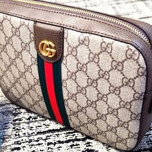 Crossbody GG Purse